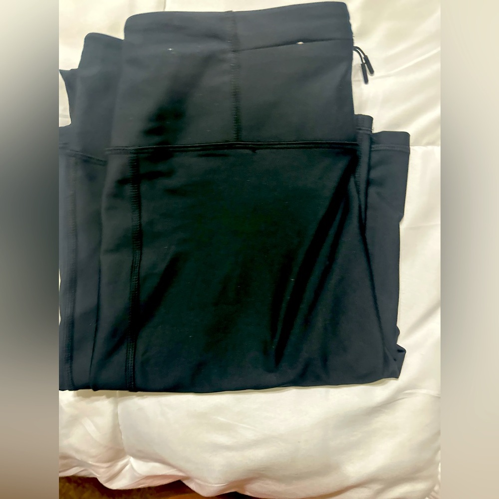 NWOT Aero flare leggings
